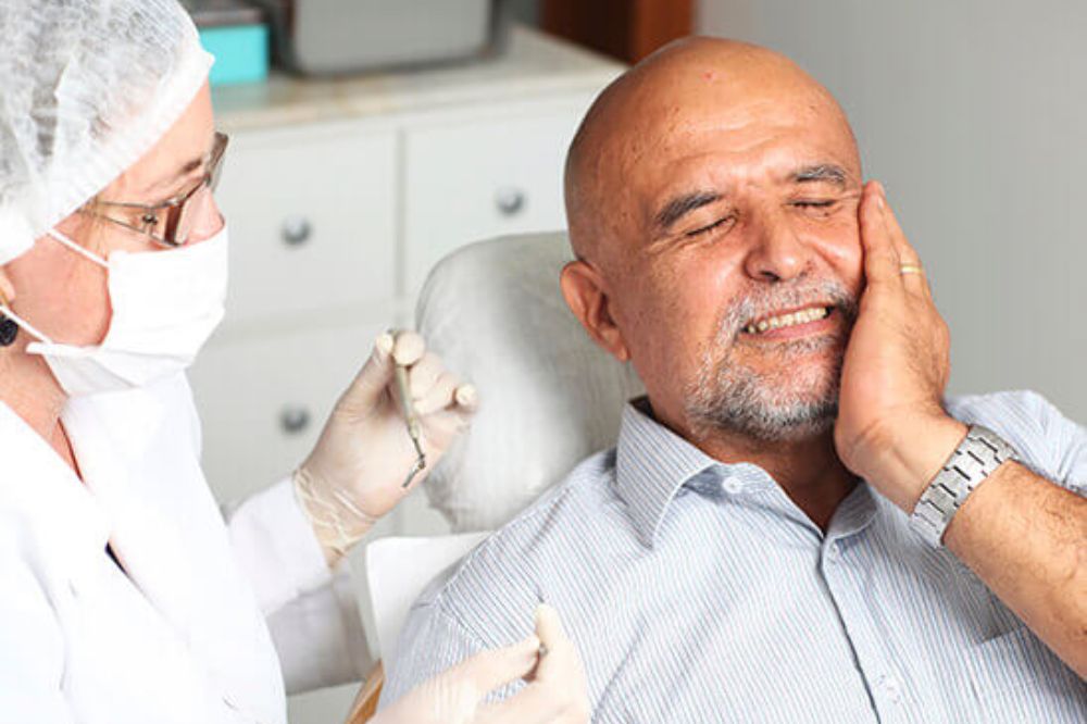 emergency dentist in Saskatoon